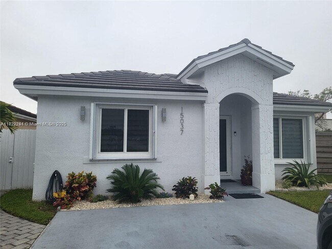 Foto del edificio - 15037 SW 138th Terrace