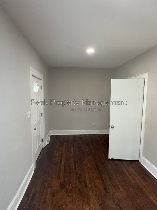 Foto del edificio - 114 Lee Ave