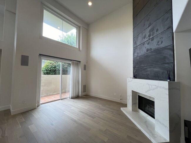 Building Photo - 1107 Princeton St