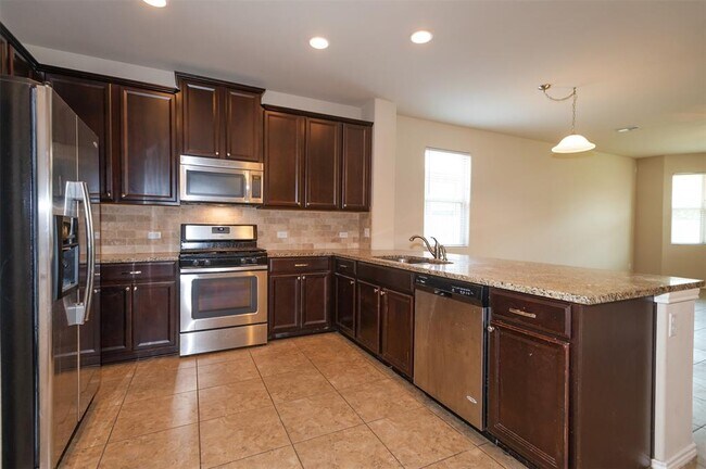 Building Photo - 356 Fletcher Bend