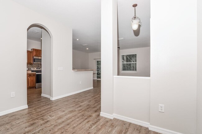 Building Photo - 3989 Pemberly Pines Cir