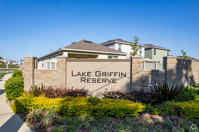 31909 Katelin Cir Leesburg, FL 34748-7183 - Lake Griffin Reserve