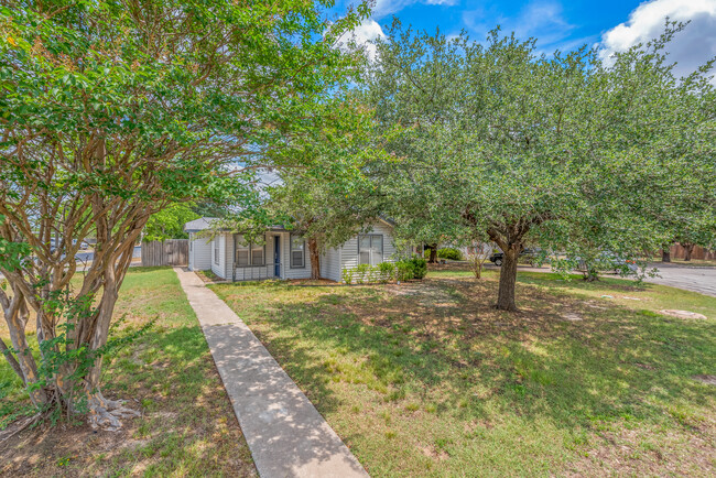 Building Photo - 3401 Timberline Ct