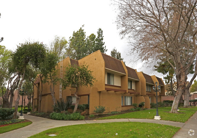 Foto del edificio - San Jose Garden Apartments