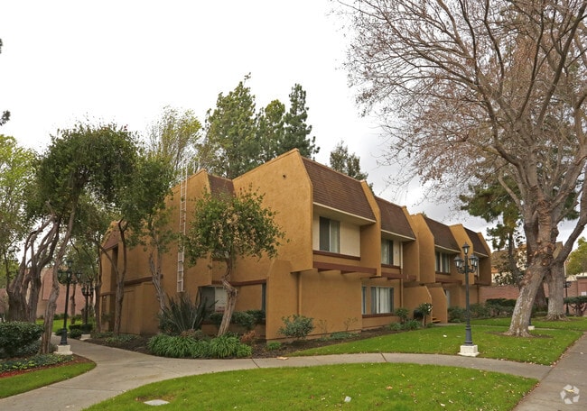 Building Photo - San Jose Gardens