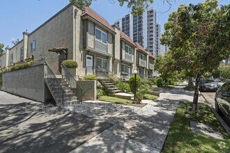 Building Photo - 405 Pioneer Dr