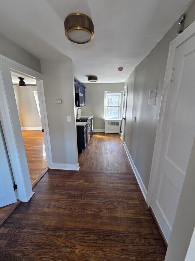 Foto del edificio - 1097 Boston Post Rd