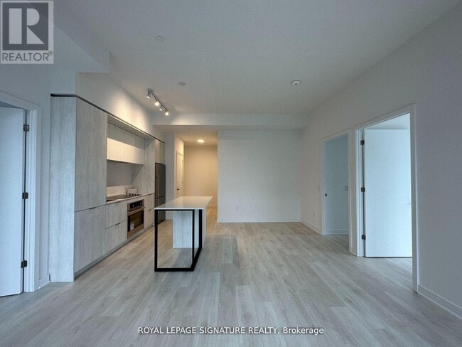 Building Photo - 35 Tubman Ave