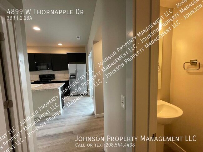 Foto del edificio - 4899 Thornapple Dr