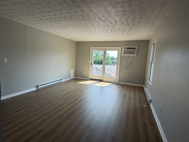 Building Photo - 708 Green Feather Ct