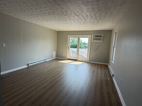 Building Photo - 708 Green Feather Ct