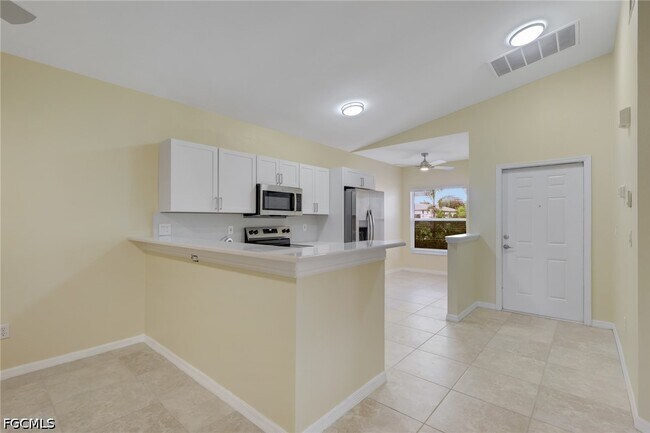 Foto del edificio - 5011 SW 16th Pl