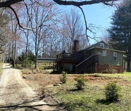 Building Photo - 117 Lower Grassy Branch Rd