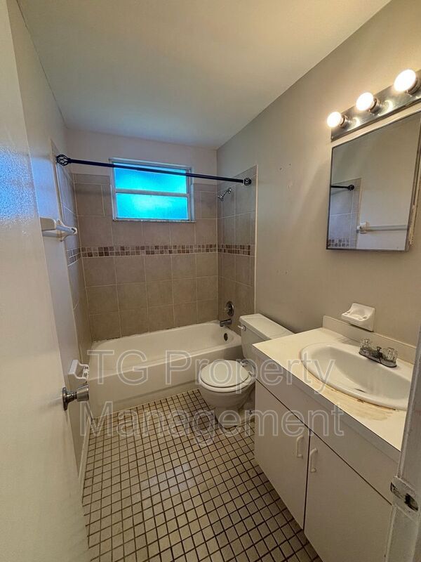 Foto del edificio - 325 5th Ave S