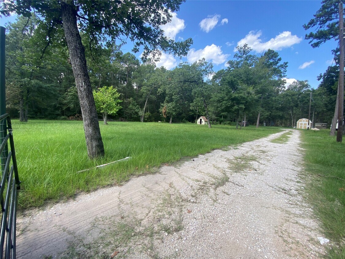 Foto principal - 66 McFaddin Rd