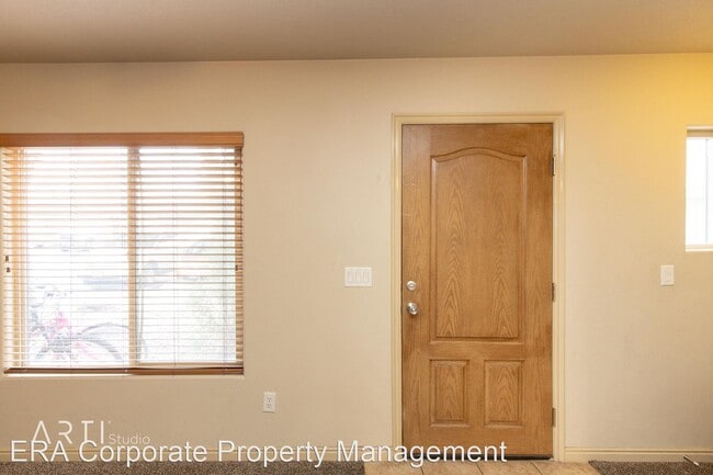 Building Photo - 3 br, 2.5 bath House - E273  18 N. 300 E. #6