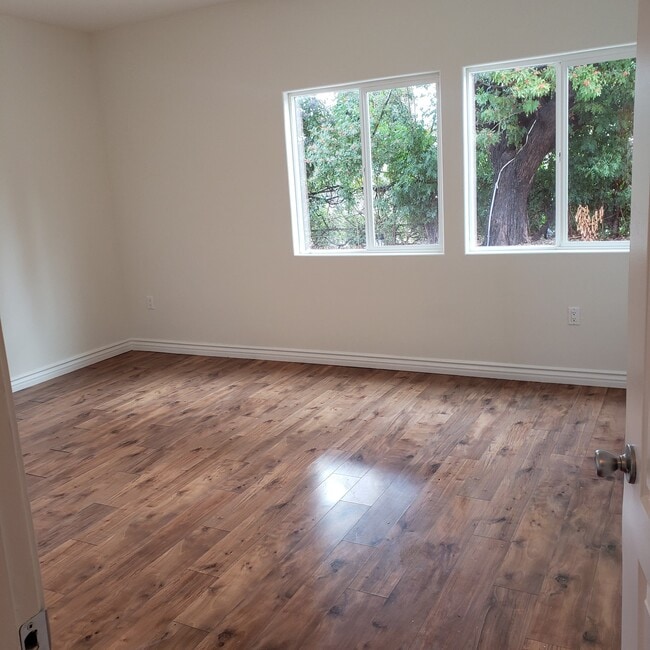 bedroom - 15574 Garo St