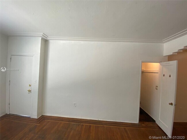 Building Photo - 1612 Drexel Ave