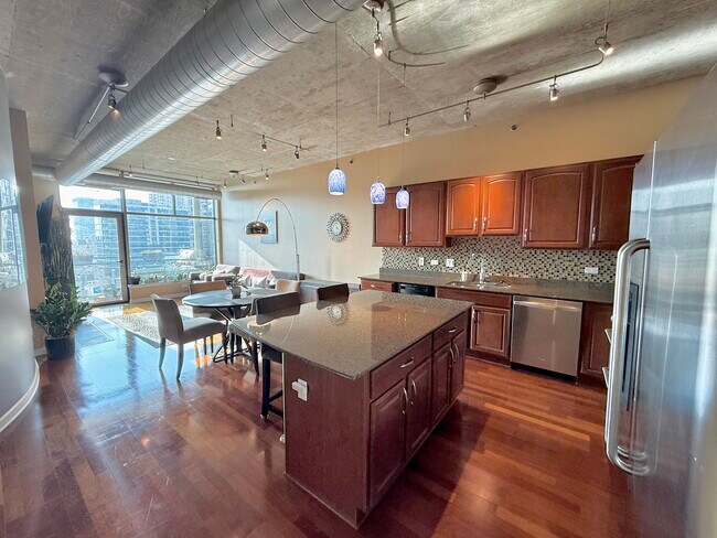 Foto del edificio - 125 E 13th St