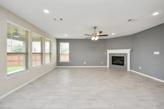 Building Photo - 28215 Shorecrest Ln