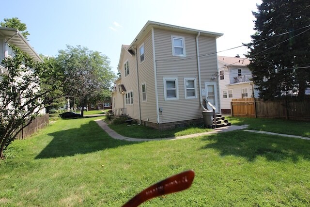 Foto del edificio - 1626 B-C