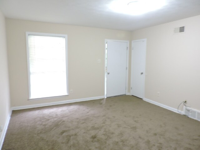 Building Photo - 2601 Saint Elmo Ave