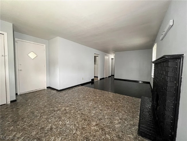 Building Photo - 1764 S Heights Ave
