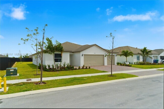Building Photo - 17435 SW 285th St