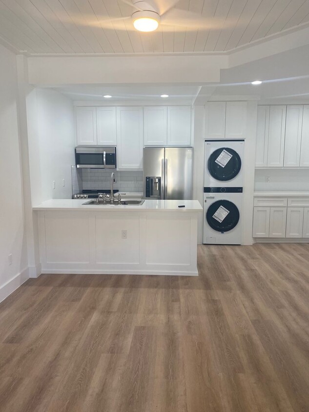 Primary Photo - Marina Pointe One Bedroom Unit
