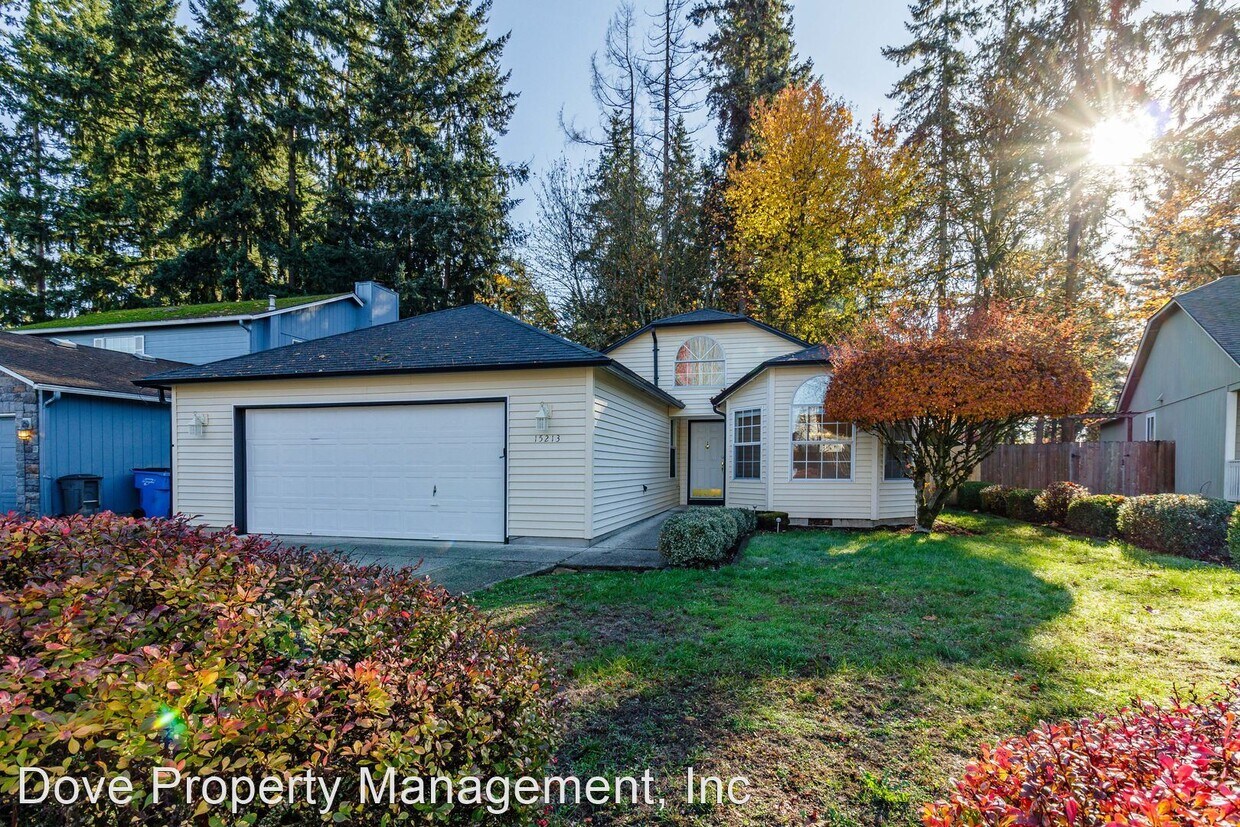 Primary Photo - 3 br, 2 bath House - 15213 NE 44th Street