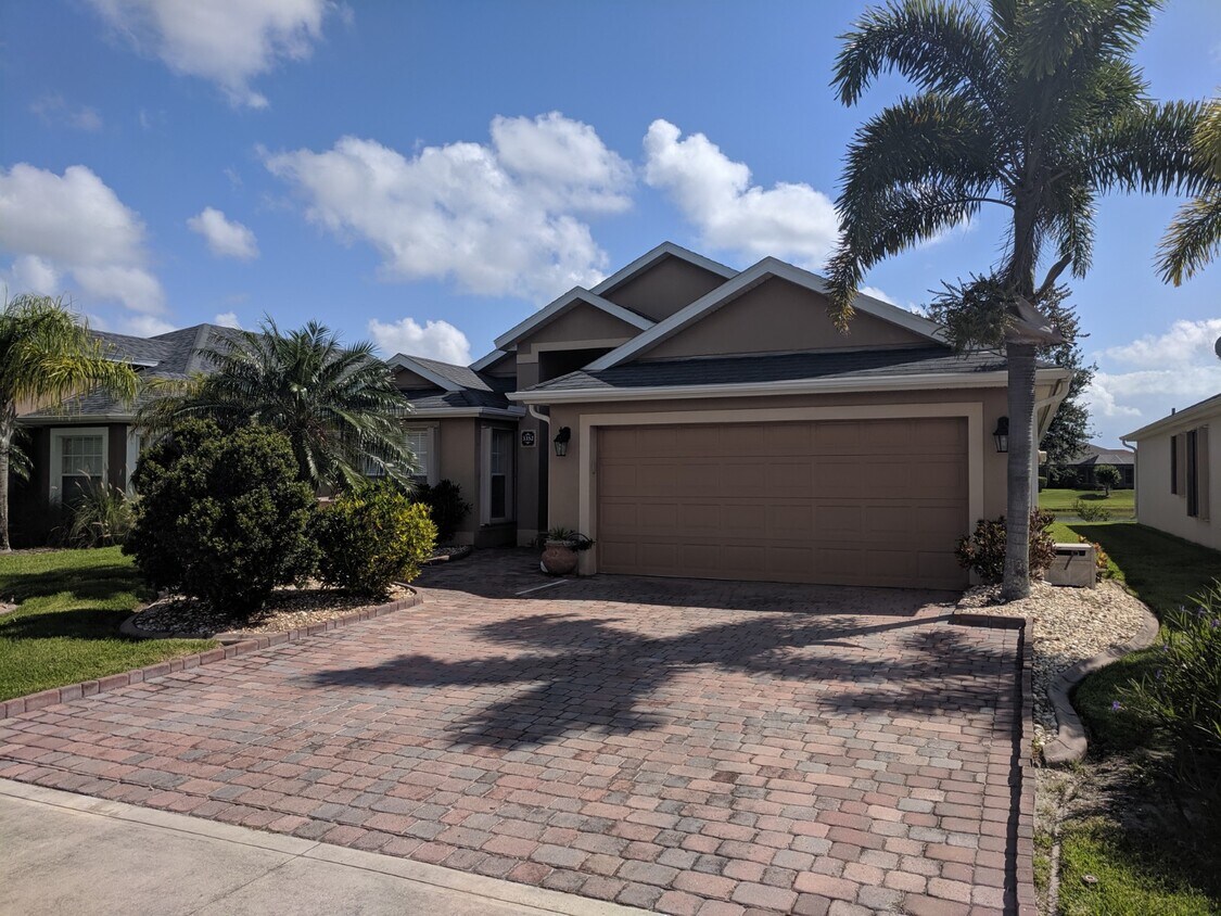 Foto principal - 3352 Siderwheel Dr