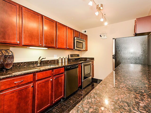 Foto del edificio - 222 E Pearson St