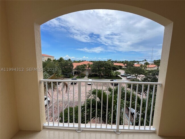 Foto del edificio - 5 FL-5