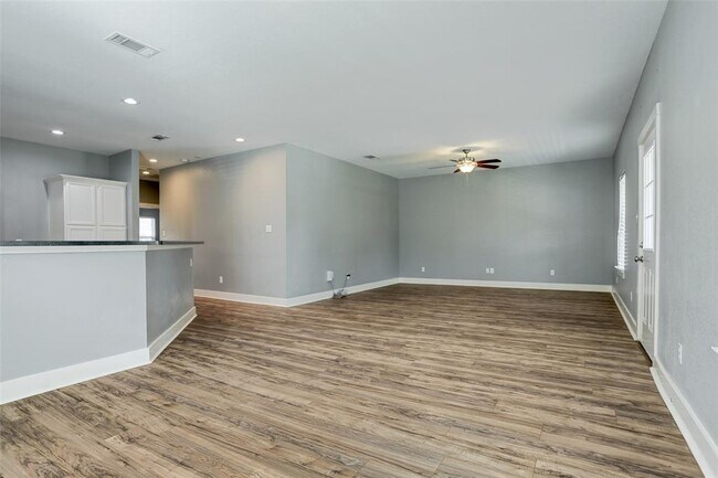 Foto del edificio - 1610 W Willis St