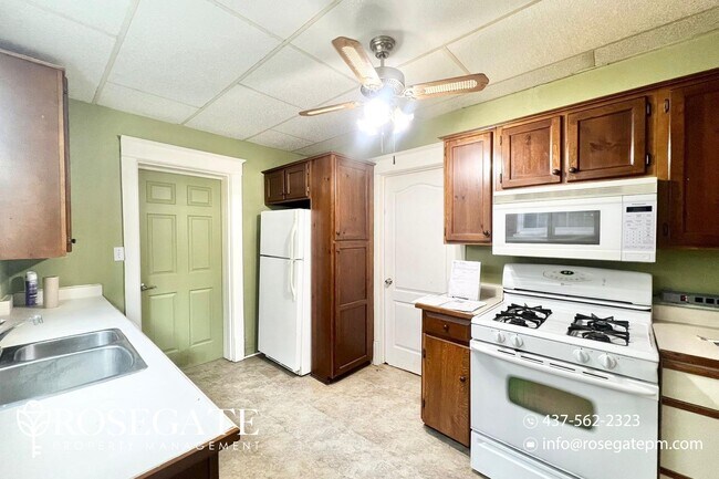 Building Photo - Spacious 4-Bedroom Home in East London – 1...