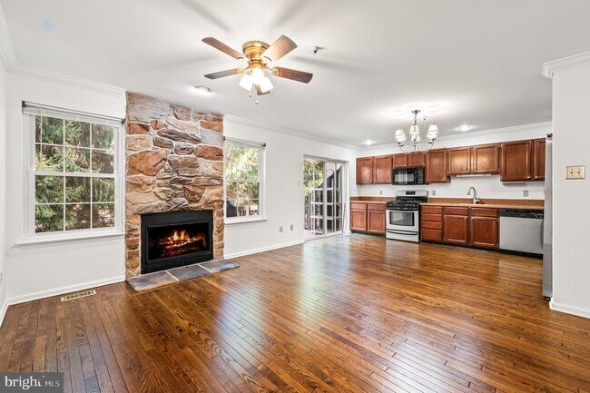 Foto del edificio - 1430 Redwood Ct