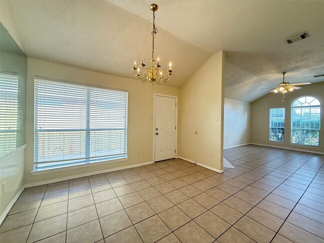 Foto del edificio - 6035 Settlers Village Dr