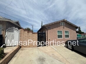 Building Photo - 930 Jadestone Ln