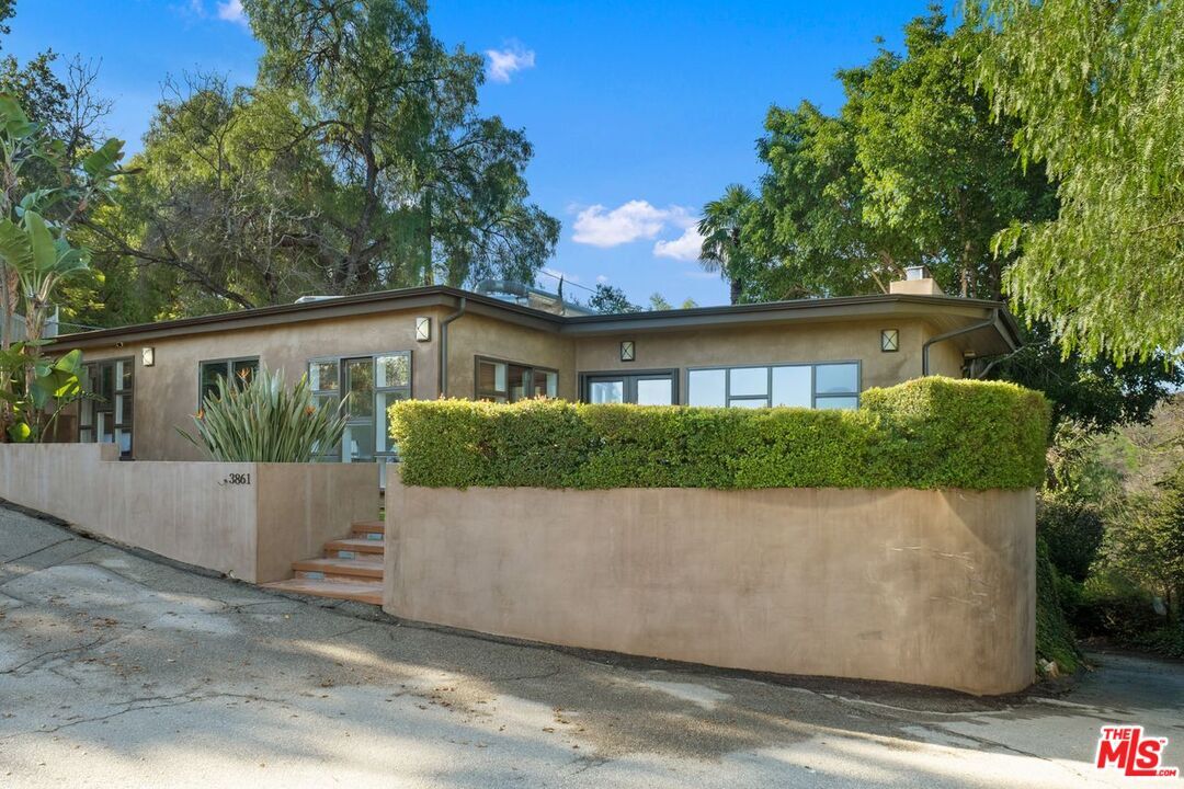 3861 Avenida Del Sol, Los Angeles, CA 91604 House Rental in Los