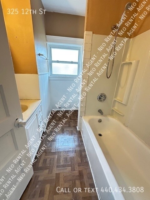 Foto del edificio - 325 12th St