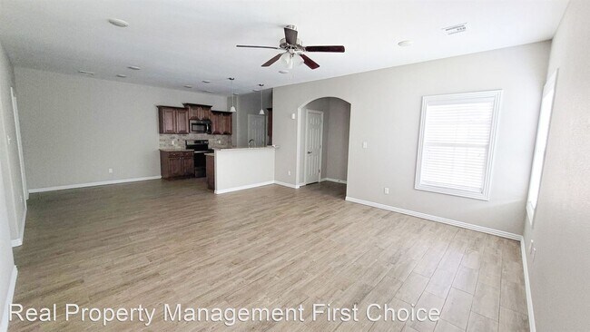 Building Photo - 3 br, 2 bath House - 9702 Haven Blvd