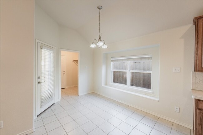 Foto del edificio - 1627 Balboa Ln