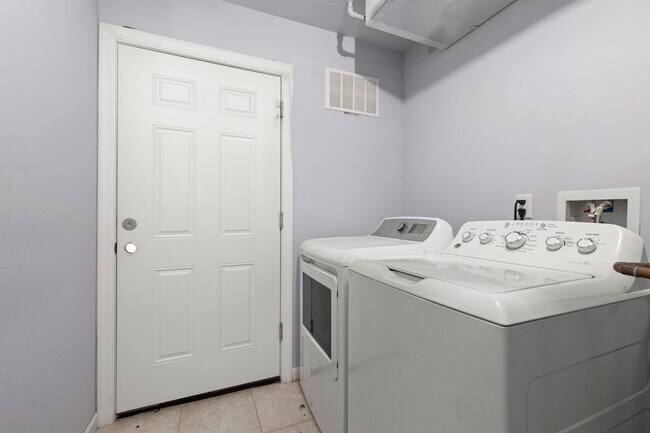 Foto del edificio - 47 N 7th St