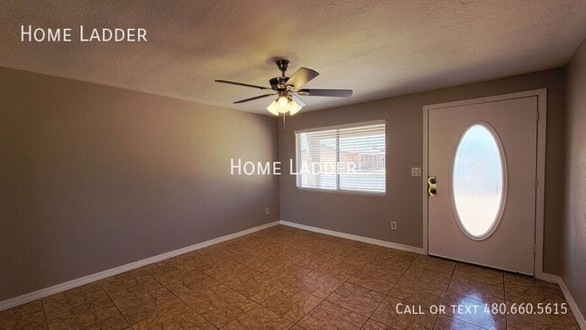 Building Photo - 7031 W Almeria Rd