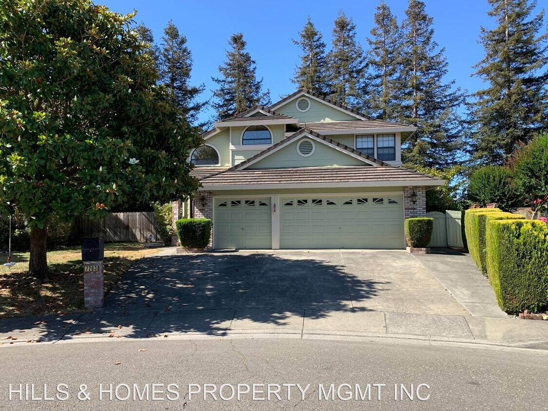Foto principal - 4 br, 3 bath House - 7203 ROXANNE LANE