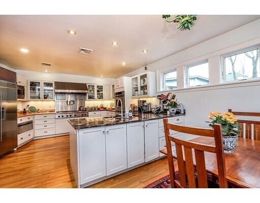 Foto del edificio - 65 Woodbine St