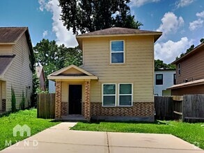 Building Photo - 16689 E Hammon