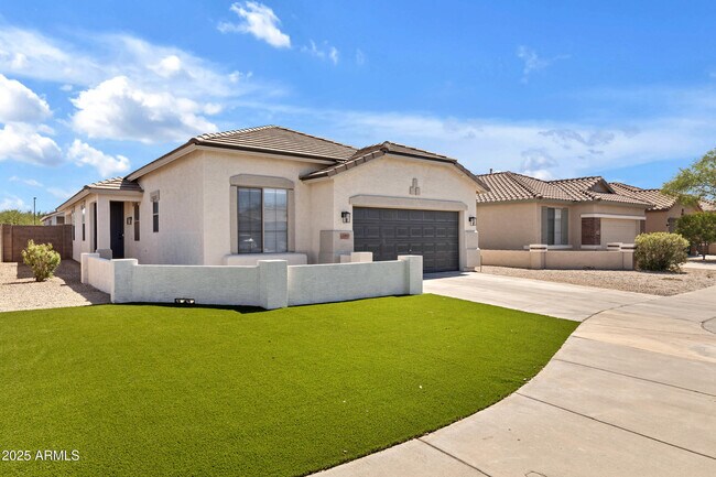 Building Photo - 20991 E Desert Hills Blvd