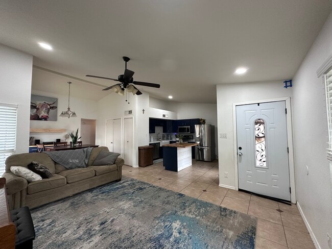 Foto del edificio - 6916 Elliot Ct