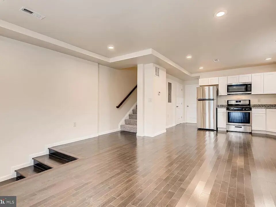 Foto del edificio - 2111 Orleans St